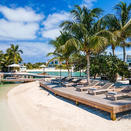 Готель South Bank Long Bay Екстер'єр фото